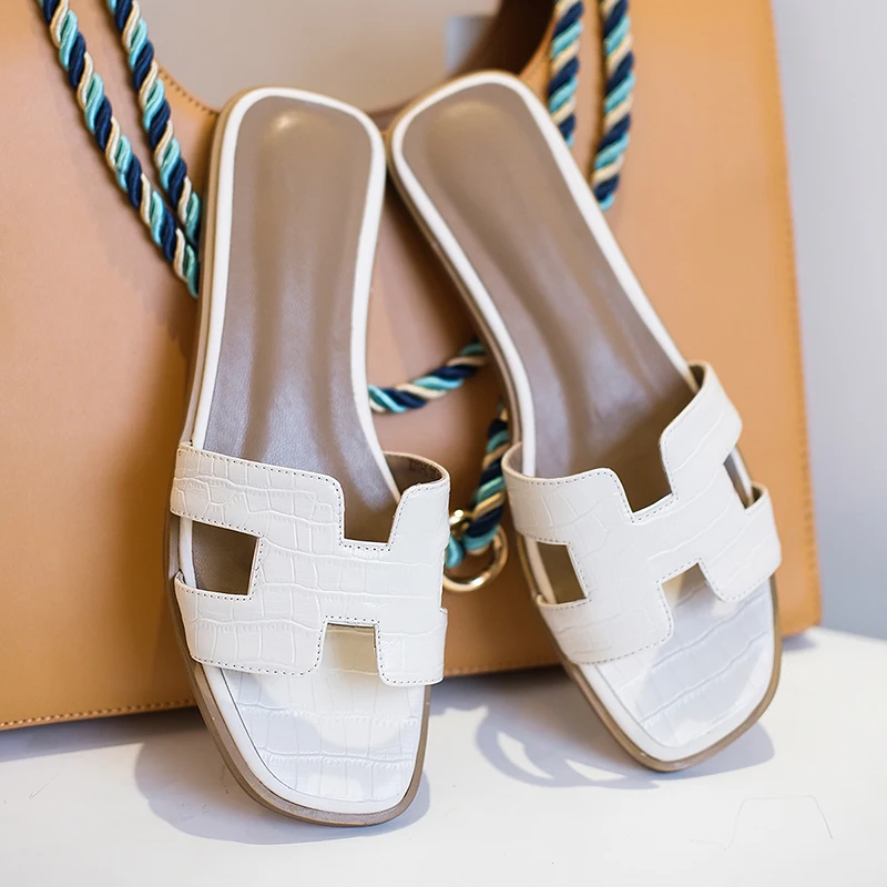 Ladies Fashion New Palmprint Sandals Goddess Slippers Cowhide Face Material Sheepskin Foot Pad A Variety of Colors summer shoes
Ladies Fashion New Palmprint Sandals Goddess Slippers Cowhide Face Material Sheepskin Foot Pad A Variety of Colors summer shoes
