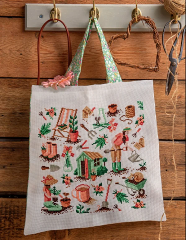 gardener girl of the garden 36-36 cross stitch aida 18ct 14ct 11ct black cloth people kit embroidery DIY handmade needlework
gardener girl of the garden 36-36 cross stitch aida 18ct 14ct 11ct black cloth people kit embroidery DIY handmade needlework