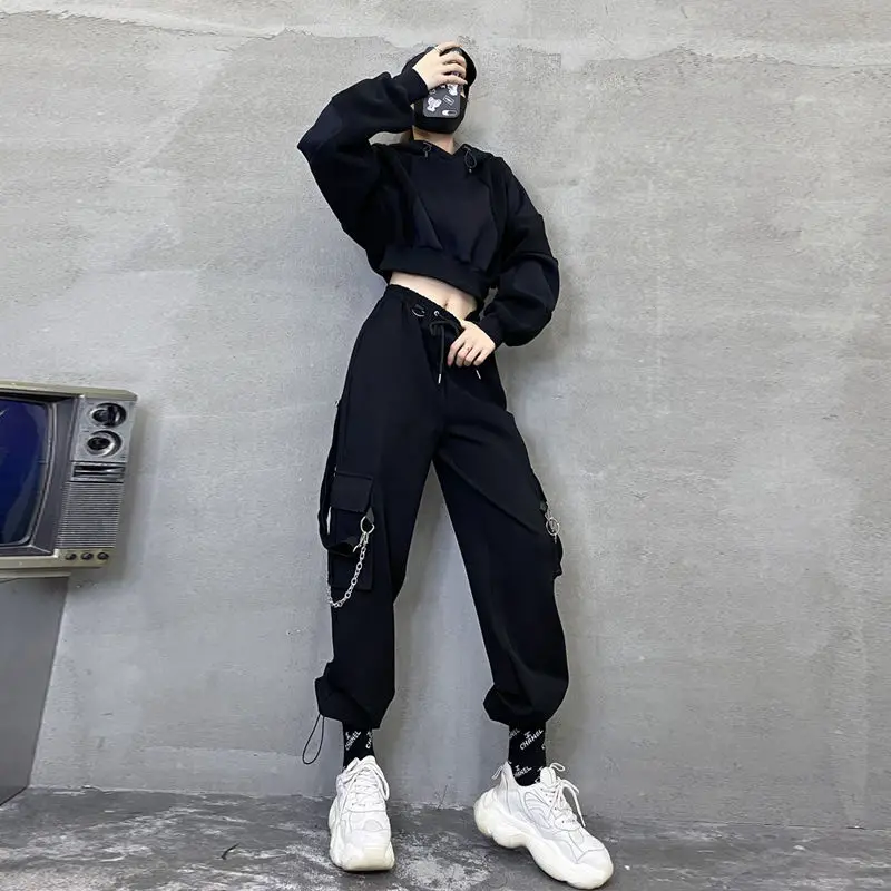 Punk Oversized Cargo Pants Women Gothic Streetwear Black Chain Harajuku Hippie Korean Street Style Trousers Female Hip Hop
Punk Oversized Cargo Pants Women Gothic Streetwear Black Chain Harajuku Hippie Korean Street Style Trousers Female Hip Hop