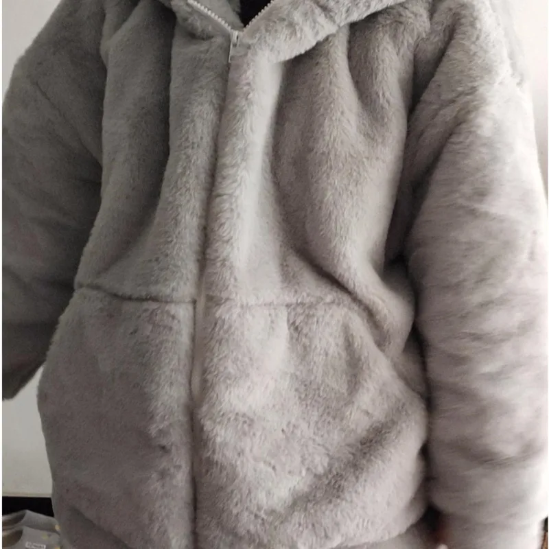 Autumn Winter Women Jackets Faux Fur Outerwear Female Overcoat Teddy Bear Coat Womens Fashion Vintage Suit Plus Size Harajuku
Autumn Winter Women Jackets Faux Fur Outerwear Female Overcoat Teddy Bear Coat Womens Fashion Vintage Suit Plus Size Harajuku
