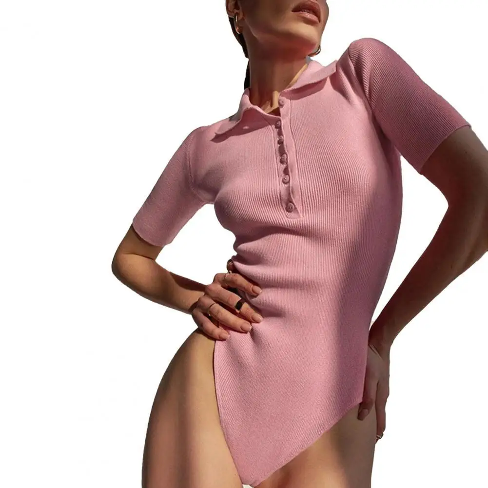 Боди женское однотонное на пуговицах с коротким рукавом и отложным воротником
Боди женское однотонное на пуговицах с коротким рукавом и отложным воротником