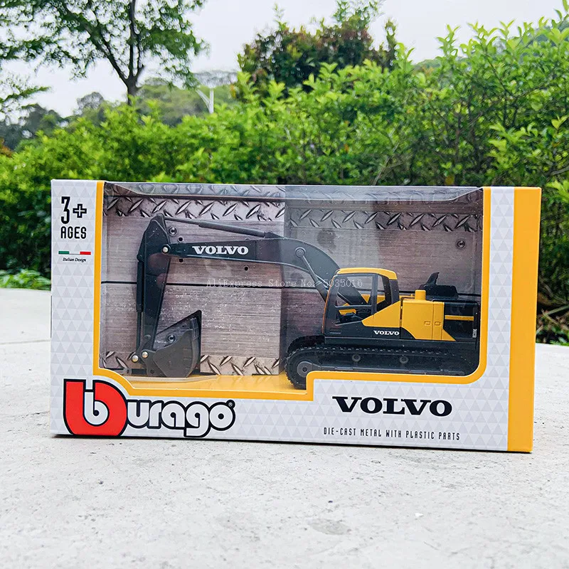 Bburago 1:24 Volvo excavator model high imitation die casting metal children toy boyfriend gift simulation alloy car collection
Bburago 1:24 Volvo excavator model high imitation die casting metal children toy boyfriend gift simulation alloy car collection