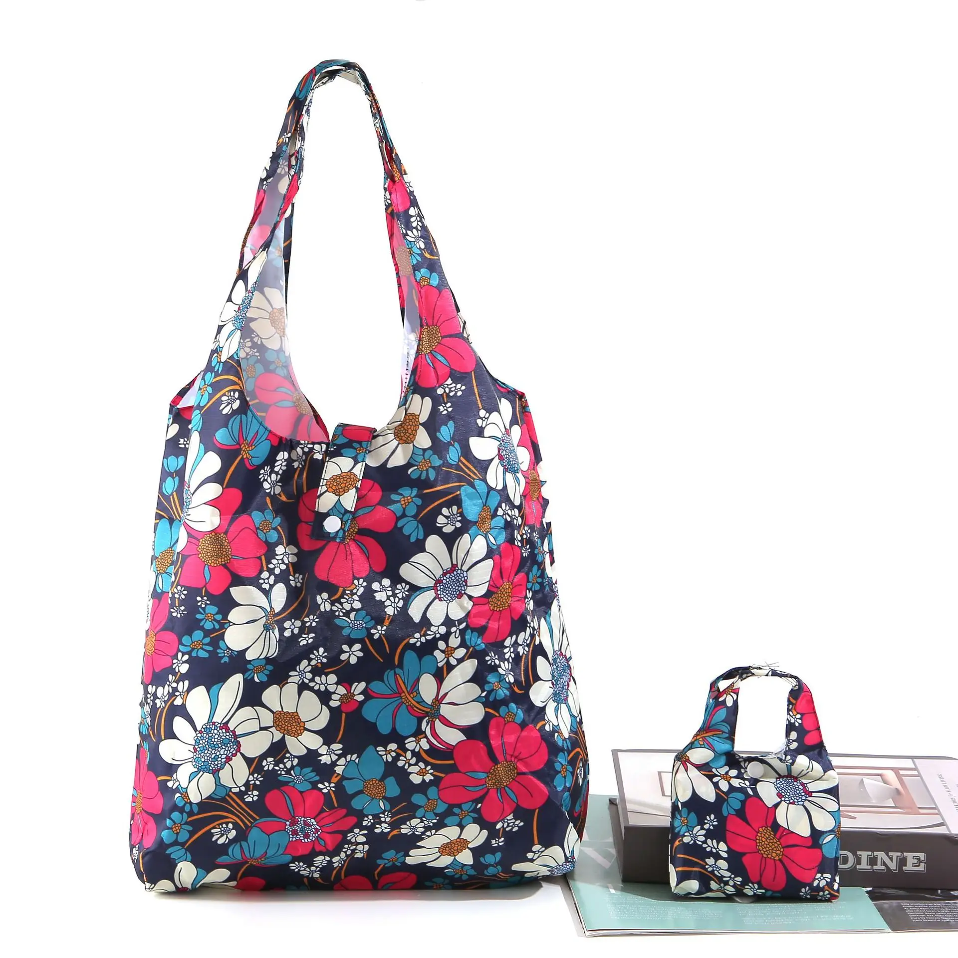 Reusable Foldable Recycle Shopping Bag Eco Friendly Ladies Shopping Bag Floral Fruit Vegetable Grocery Pocket large capacity
Reusable Foldable Recycle Shopping Bag Eco Friendly Ladies Shopping Bag Floral Fruit Vegetable Grocery Pocket large capacity