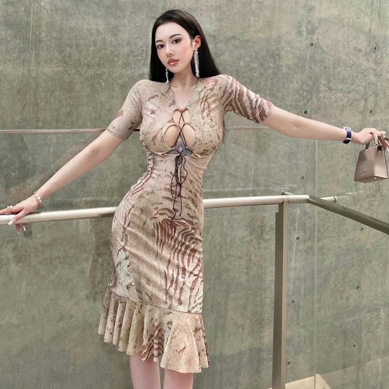 WOMENGAGA Sexy Design Hollow Out Cross Bandage Short Sleeve Fishtail Mermaid Hot Girl Skinny Hip Sexy Dress Korean 9NSR
WOMENGAGA Sexy Design Hollow Out Cross Bandage Short Sleeve Fishtail Mermaid Hot Girl Skinny Hip Sexy Dress Korean 9NSR