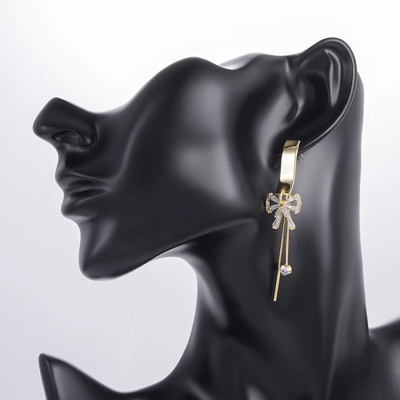 Shineland 2021 Bohemia Butterfly Zircon Drop Earrings For Female Women Party Chain Tassel Alloy Fashion Jewelry Hot Sale Gift
Shineland 2021 Bohemia Butterfly Zircon Drop Earrings For Female Women Party Chain Tassel Alloy Fashion Jewelry Hot Sale Gift