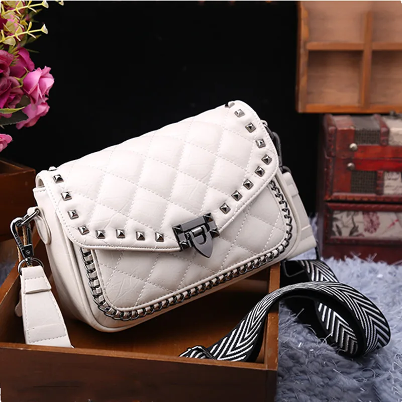 

Top Quality Luxury Brand 2021 New Fashion Rivet Rhombic Genuine Leather All-match Shoulder Satchels Small Square Bag Sac A Main
