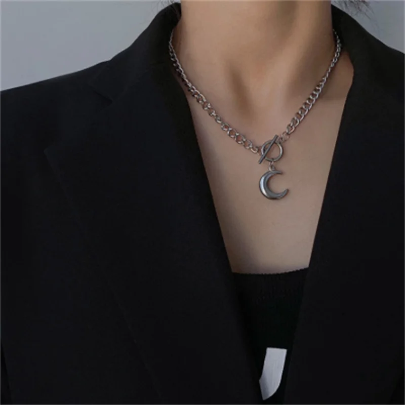 Harajuku Goth Punk Stainless Steel Moon Pendant Necklace Hip Hop Retro Thick Chain For Women Girl Aesthetic Jewelry Wholesale
Harajuku Goth Punk Stainless Steel Moon Pendant Necklace Hip Hop Retro Thick Chain For Women Girl Aesthetic Jewelry Wholesale
