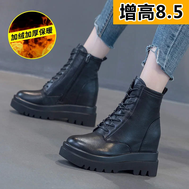 Новые теплые плюшевые полусапожки на сезон осень-зима; 2020 женские ботинки «мартинсы»; Модные Универсальные готические сапоги ботинки черно... 
Новые теплые плюшевые полусапожки на сезон осень-зима; 2020 женские ботинки «мартинсы»; Модные Универсальные готические сапоги ботинки черно...