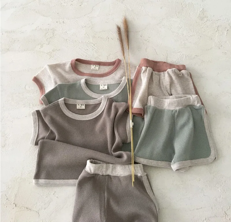 Summer New Toddler Baby Boy And Girl Cotton Casual Short Sleeve T-shirt + Kid Solid Striped Shorts Pant 2pcs Clothes Set
Summer New Toddler Baby Boy And Girl Cotton Casual Short Sleeve T-shirt + Kid Solid Striped Shorts Pant 2pcs Clothes Set