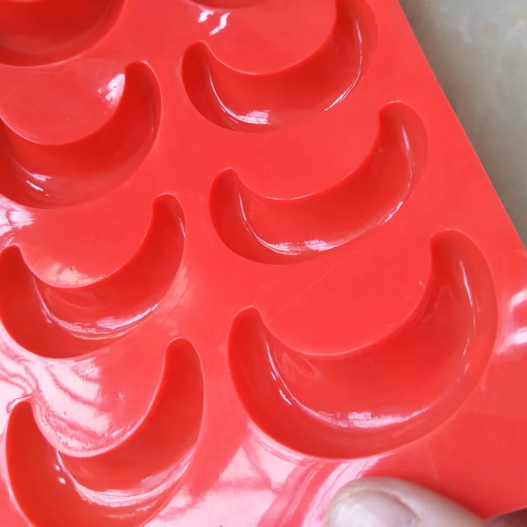 18 Cavity Moon Shaped Silicone Chocolate Mold Cake Candy Mold Clear Chocolate Tray
18 Cavity Moon Shaped Silicone Chocolate Mold Cake Candy Mold Clear Chocolate Tray