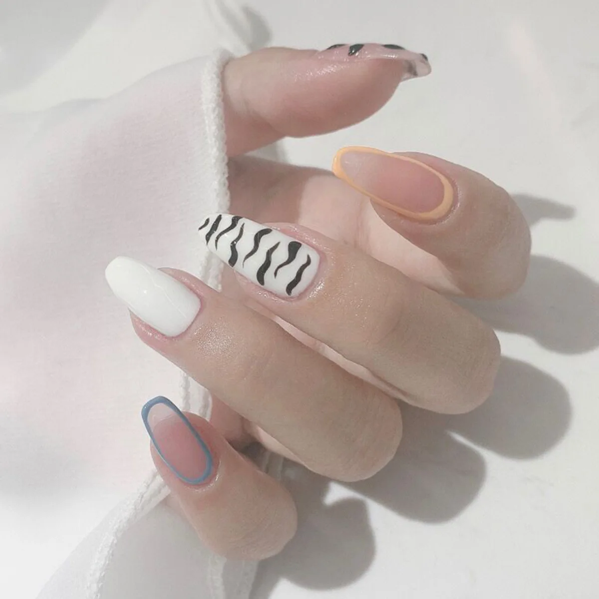 24pcs/Set Ballet Fake Nails Full Cover Fake Nails Glue DIY Manicure Nail Art Tools
24pcs/Set Ballet Fake Nails Full Cover Fake Nails Glue DIY Manicure Nail Art Tools