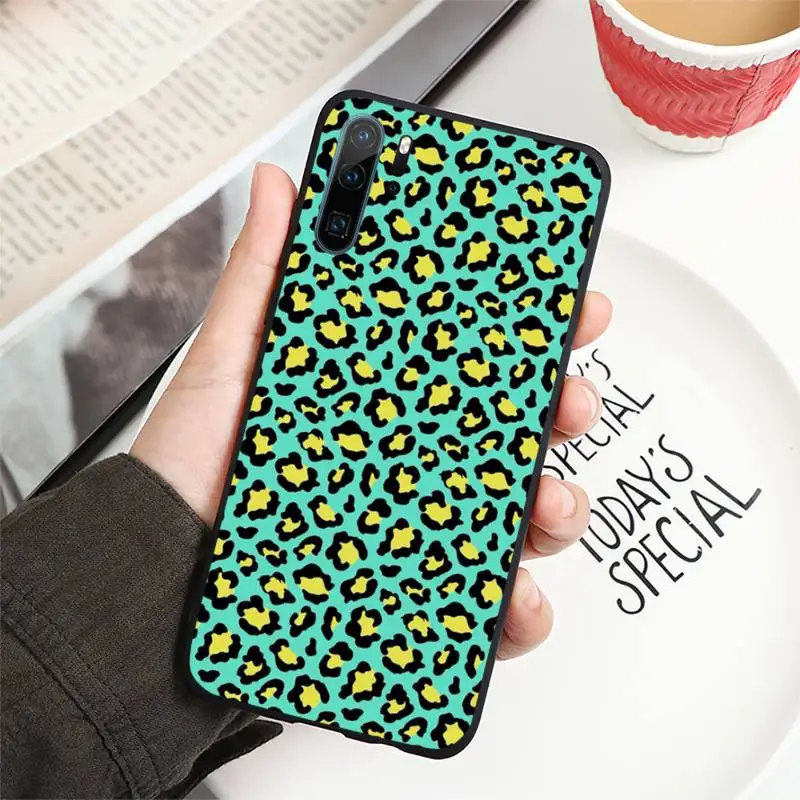 Leopard art fahshion design pattern Phone Case For Huawei honor Mate P 10 20 30 40 i 9 8 pro x Lite smart 2019 nova 5t
Leopard art fahshion design pattern Phone Case For Huawei honor Mate P 10 20 30 40 i 9 8 pro x Lite smart 2019 nova 5t
