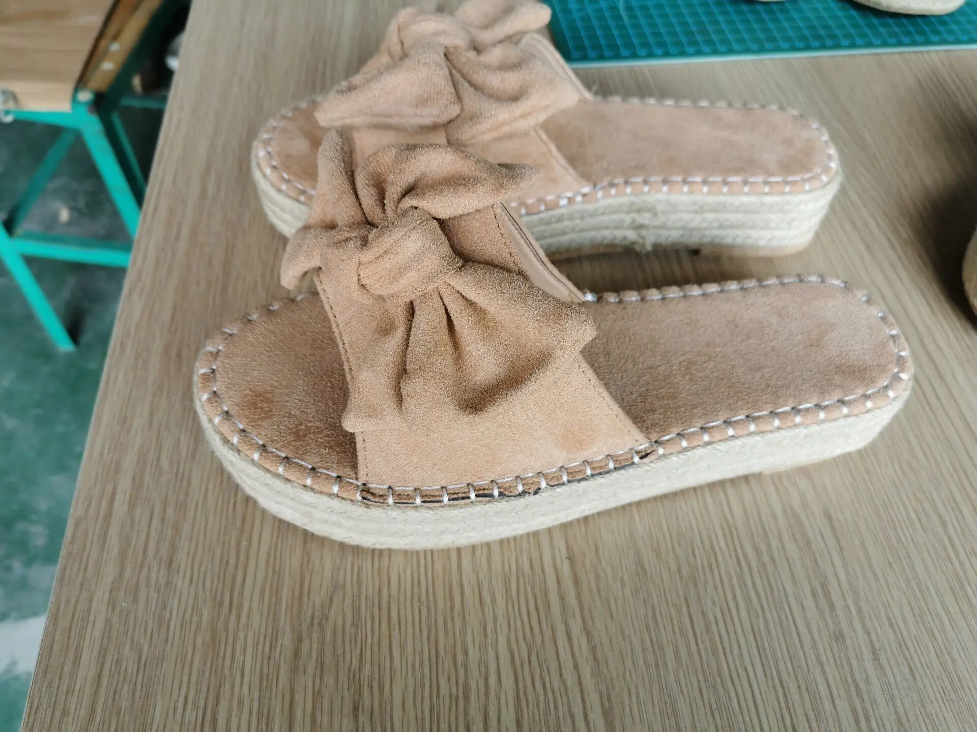 Women Bowknot Slippers 2020 Summer Casual Beach Muffin Slip On Platform Ladies Sandals Dress Party Peep Toe Female Sandals
Women Bowknot Slippers 2020 Summer Casual Beach Muffin Slip On Platform Ladies Sandals Dress Party Peep Toe Female Sandals