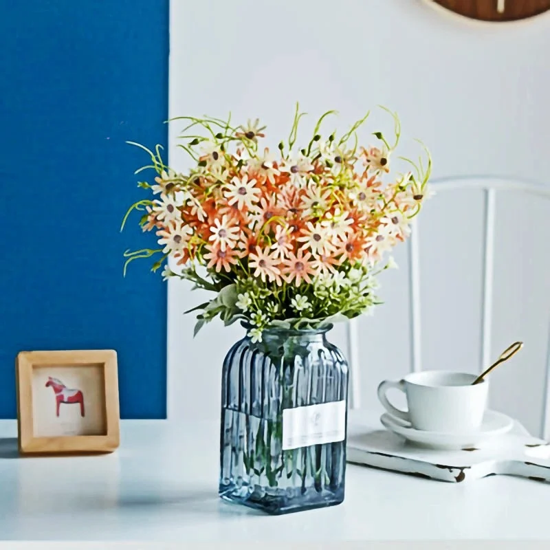 Peacock Chrysanthemum Simulation Flower 6 Forks 18 Flower Heads, Wedding Scene Supplies, Home Decoration Vase Flower Arrangement
Peacock Chrysanthemum Simulation Flower 6 Forks 18 Flower Heads, Wedding Scene Supplies, Home Decoration Vase Flower Arrangement