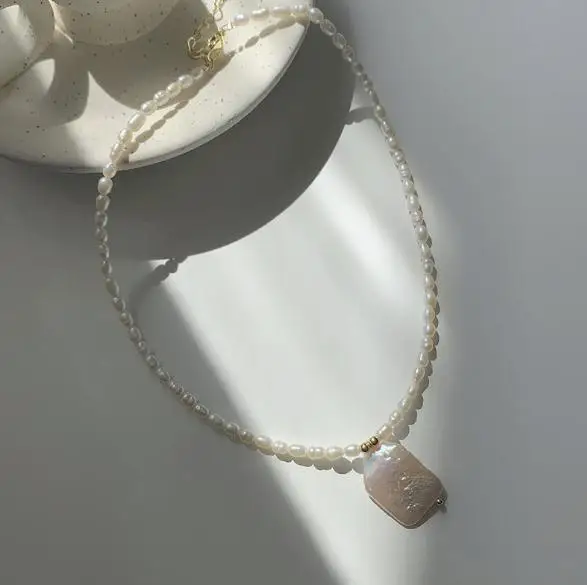 New Arrival Baroque Pearl Necklace Natural Rice Real Freshwater Pearls Square Pendant Gold Beads Choker Pearl Jewelry
New Arrival Baroque Pearl Necklace Natural Rice Real Freshwater Pearls Square Pendant Gold Beads Choker Pearl Jewelry