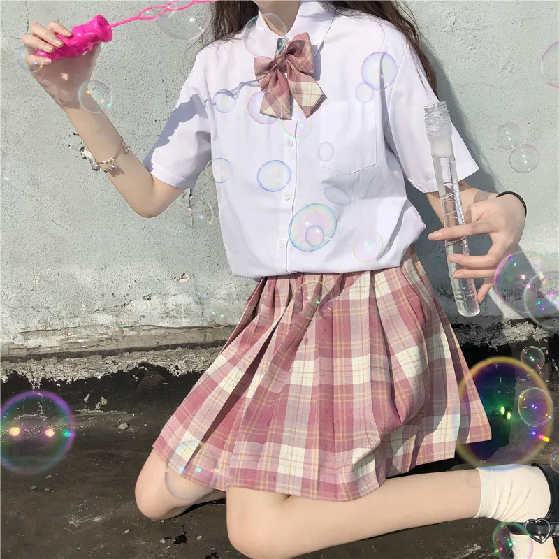 Japanese soft girl jk uniform plaid pleated skirt high waist a-line short skirt Kawaii girl student summer new style
Japanese soft girl jk uniform plaid pleated skirt high waist a-line short skirt Kawaii girl student summer new style