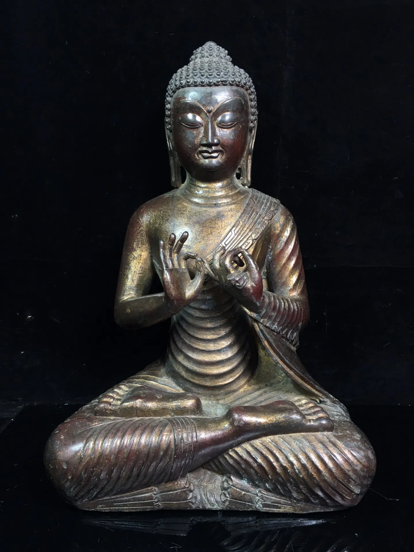 15"Tibetan Temple Collection Old Bronze Cinnabar Lacquer Shakyamuni Buddha Great Buddha Tathagata Sitting Buddha Ornaments
15"Tibetan Temple Collection Old Bronze Cinnabar Lacquer Shakyamuni Buddha Great Buddha Tathagata Sitting Buddha Ornaments