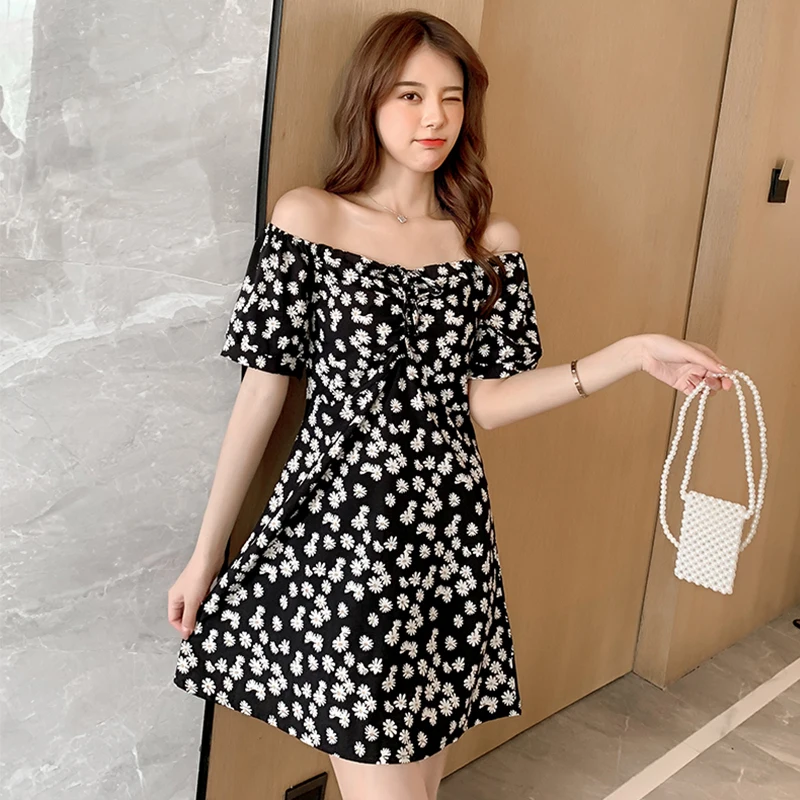 Summer Women Dress Elegant Oversize 4XL Daisy Floral Beach Holiday Sexy Mini Dress Robe A-LINE Ladies Party Sexy Dresses Vestido
Summer Women Dress Elegant Oversize 4XL Daisy Floral Beach Holiday Sexy Mini Dress Robe A-LINE Ladies Party Sexy Dresses Vestido