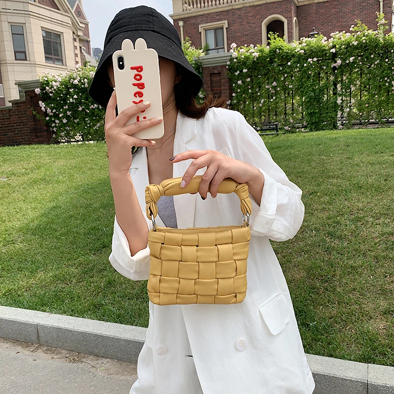 Weave Design MINI PU Leather Crossbody Bags For Women 2020 Elegant Shoulder Handbags Female Travel Summer Totes
Weave Design MINI PU Leather Crossbody Bags For Women 2020 Elegant Shoulder Handbags Female Travel Summer Totes