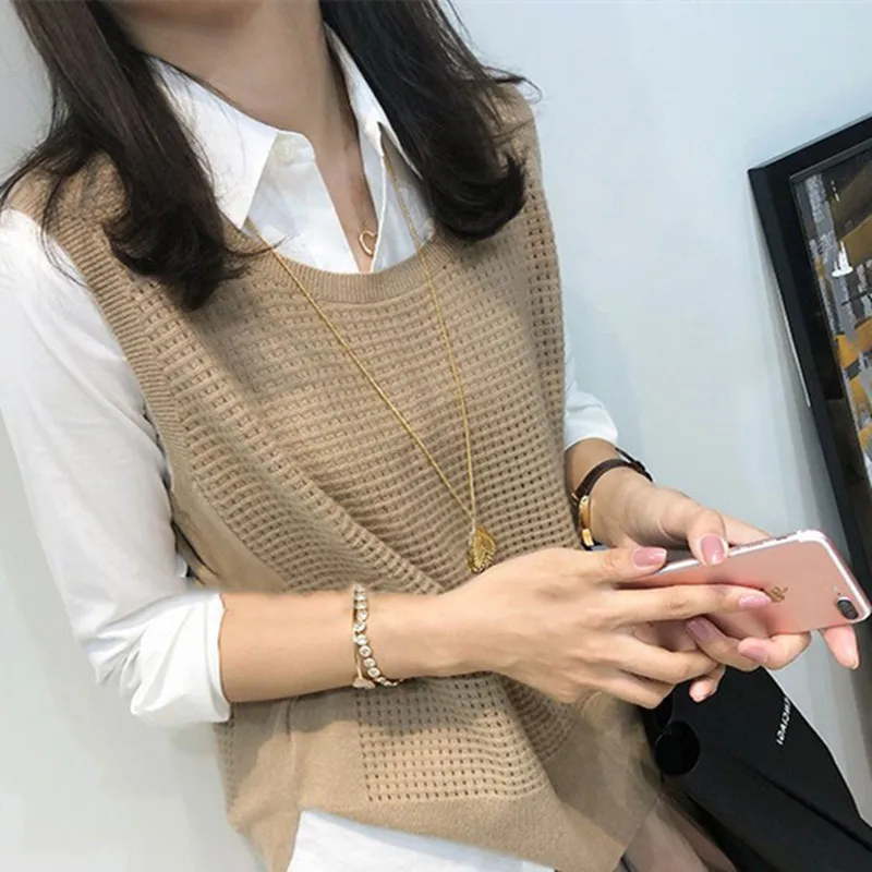 2021 spring and autumn new round neck women's Vest hollowed out and fattened enlarged knitted sleeveless vest women's versatile
2021 spring and autumn new round neck women's Vest hollowed out and fattened enlarged knitted sleeveless vest women's versatile