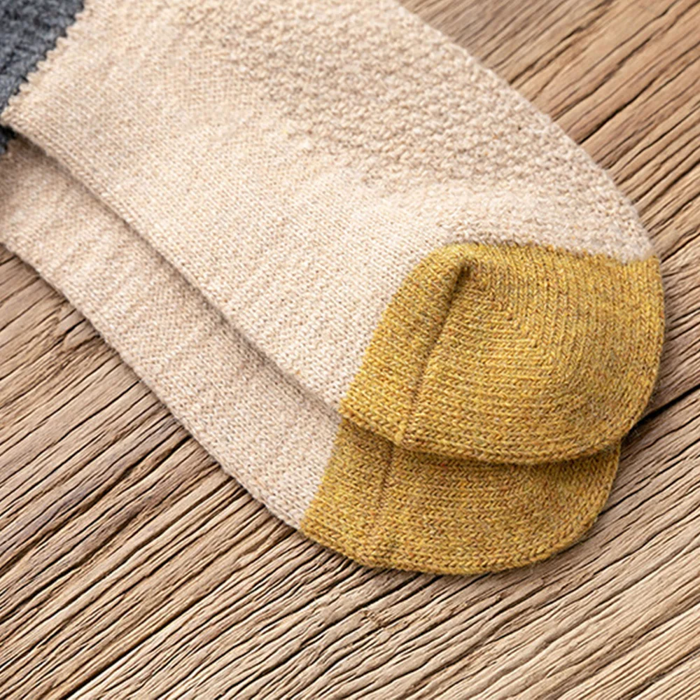 2021 Korea Style Women Cotton Socks Fashion Autumn Winter Socks Warm Patchwork Color Long Socks Female High Quality Socks
2021 Korea Style Women Cotton Socks Fashion Autumn Winter Socks Warm Patchwork Color Long Socks Female High Quality Socks