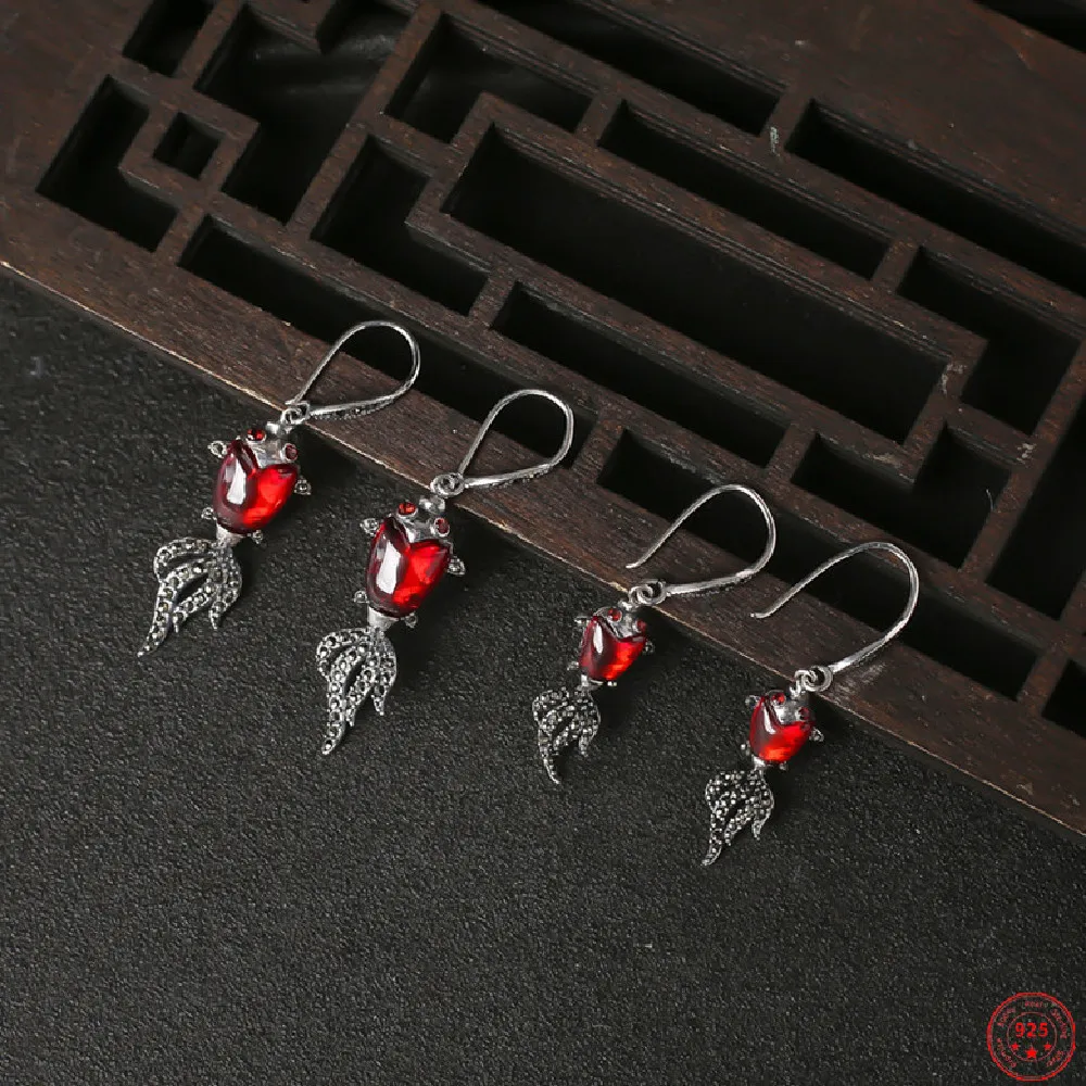 S925 Sterling Silver Charm Earrings 2021 Popular Goldfish Garnet Marcasite Ear Drop Pure Argentum Jewelry for Women Valentine
S925 Sterling Silver Charm Earrings 2021 Popular Goldfish Garnet Marcasite Ear Drop Pure Argentum Jewelry for Women Valentine