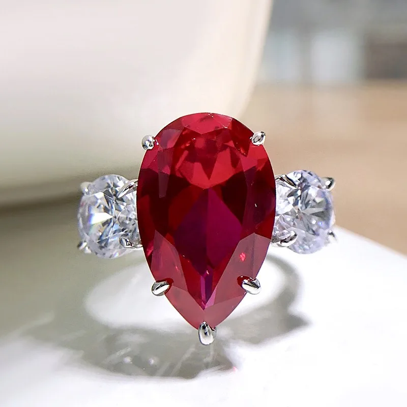 Luxury 925 Sterling Silver 11*18mm Pear Ruby High Carbon Diamond Party Rings for Women Fine Jewelry INS 3 Stone Wedding Ring
Luxury 925 Sterling Silver 11*18mm Pear Ruby High Carbon Diamond Party Rings for Women Fine Jewelry INS 3 Stone Wedding Ring