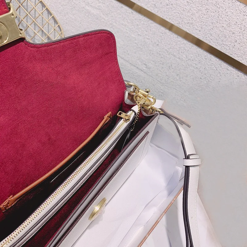 101208-101211 2021New women's fashion versatile Dionysus bag handbag straddle bag with two shoulder straps
101208-101211 2021New women's fashion versatile Dionysus bag handbag straddle bag with two shoulder straps