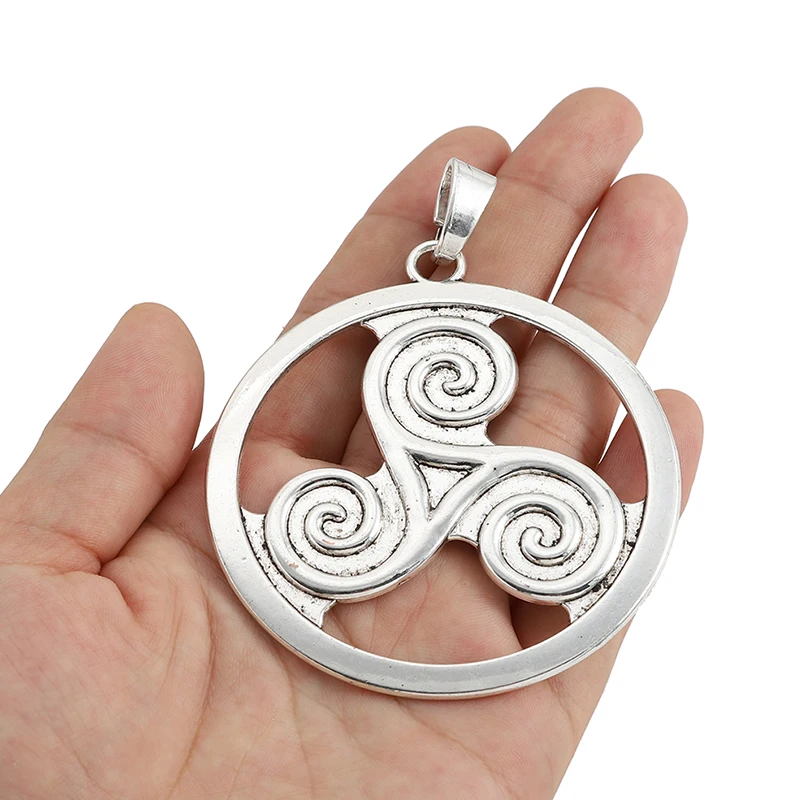 2PCS Big Pendants jewelry making 66*66mm Antique Silver Color Alloy Metal Pendant For DIY Necklace Material Supplies
2PCS Big Pendants jewelry making 66*66mm Antique Silver Color Alloy Metal Pendant For DIY Necklace Material Supplies