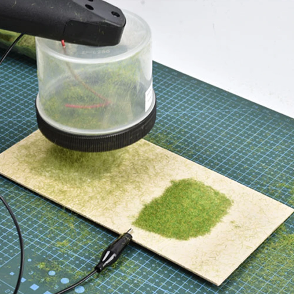 8-12mm Grass-powder Mesh Enclosure Netcover Mini Static Grass Flocking Applicator Accessory for DIY Scenic Modelling Sand Table
8-12mm Grass-powder Mesh Enclosure Netcover Mini Static Grass Flocking Applicator Accessory for DIY Scenic Modelling Sand Table