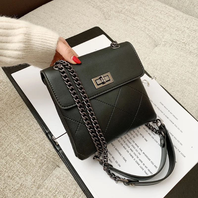 2021 Spring New Trendy Fashion Ladies Diamond Chain Messenger Bag High-quality Leather Casual All-match Small Square Bag Female
2021 Spring New Trendy Fashion Ladies Diamond Chain Messenger Bag High-quality Leather Casual All-match Small Square Bag Female