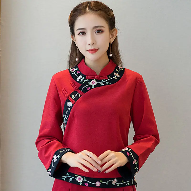 Cheongsam Women's Plus Size Tops 2021 Autumn New Cotton Blend Embroidery Splicing Chinese Style Retro Skinny Qipao Shirts Woman
Cheongsam Women's Plus Size Tops 2021 Autumn New Cotton Blend Embroidery Splicing Chinese Style Retro Skinny Qipao Shirts Woman