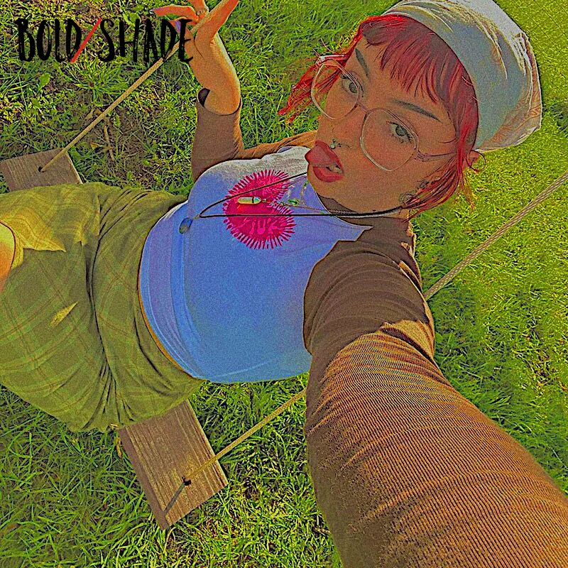 Bold Shade 2000s Aesthetic Heart Printed Patchwork Basic Tee Shirts Round Neck Skinny Indie Y2K Fashion Women Cropped Tops 2021
Bold Shade 2000s Aesthetic Heart Printed Patchwork Basic Tee Shirts Round Neck Skinny Indie Y2K Fashion Women Cropped Tops 2021