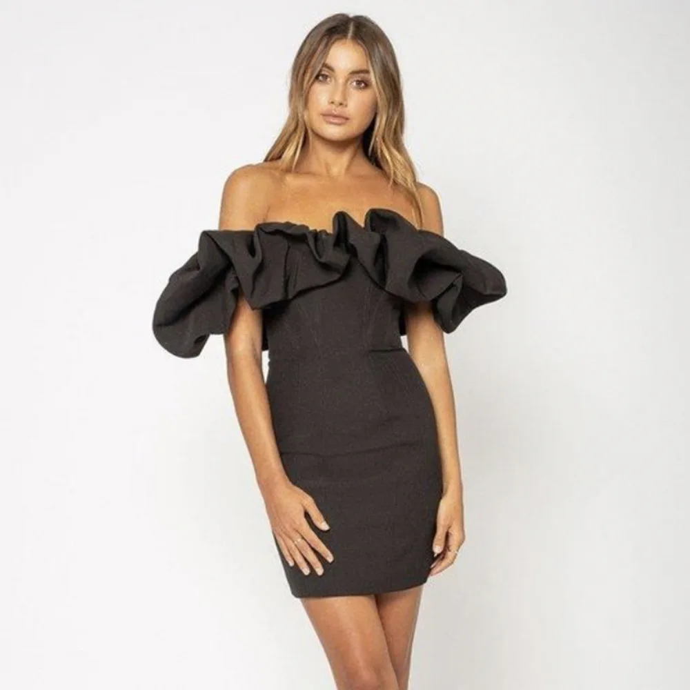 XUXI Sexy Women Party Dress Sleeves Fluffy Shoulder Mini Women's Fashion Retro Women's Wear Summer 2021 E387
XUXI Sexy Women Party Dress Sleeves Fluffy Shoulder Mini Women's Fashion Retro Women's Wear Summer 2021 E387