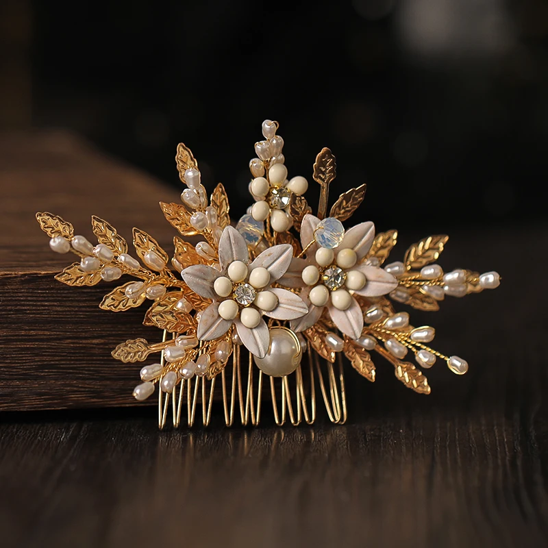 

Elegent Vintage Gold Tiaras Hair Combs Pearls Leaves Wedding Hair Accessories Bridal Women Headpiece Hair Jewelry Pagent Party