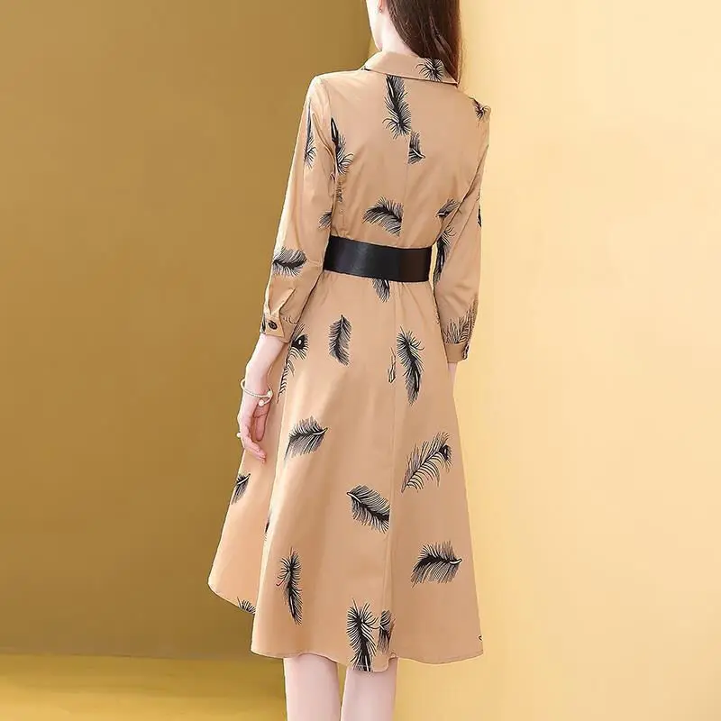 French retro printed large size dress for women's spring and summer 2021
French retro printed large size dress for women's spring and summer 2021