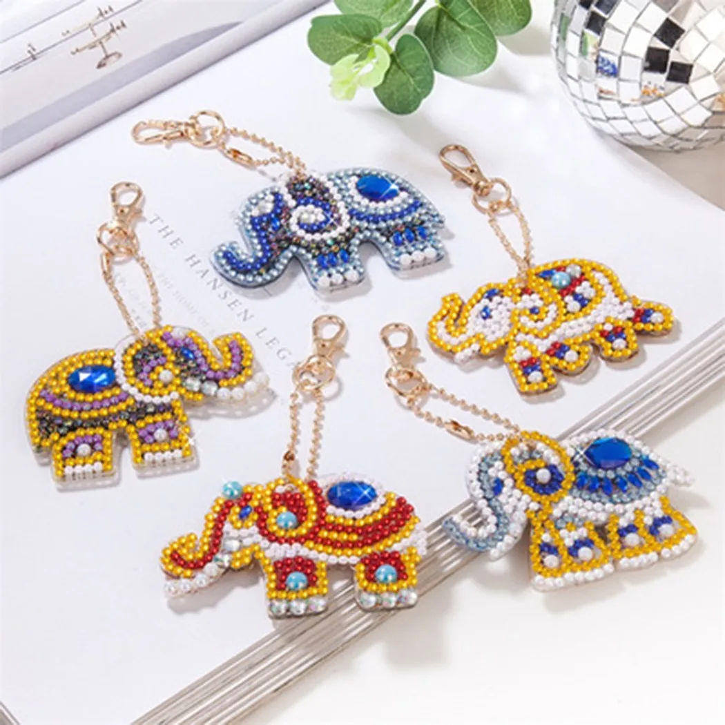 5D DIY Full Painting Full Drill Special Shaped Diamond Painting Keychain Craft Cross Stitch Embroidery Women Bag Key Chain Decor
5D DIY Full Painting Full Drill Special Shaped Diamond Painting Keychain Craft Cross Stitch Embroidery Women Bag Key Chain Decor