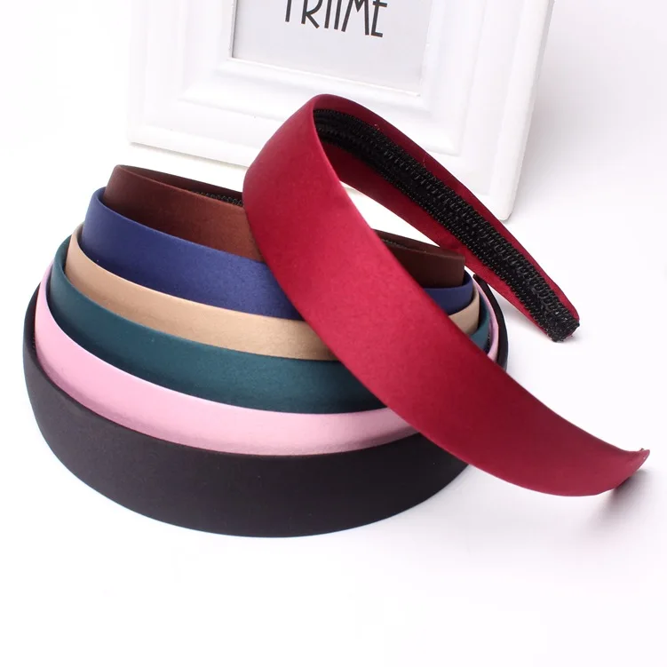 2020 Velvet Hairbands Solid Color Fashion Small-brimmed Headbands Elegant Hair Accessories for Women Headpieces
2020 Velvet Hairbands Solid Color Fashion Small-brimmed Headbands Elegant Hair Accessories for Women Headpieces