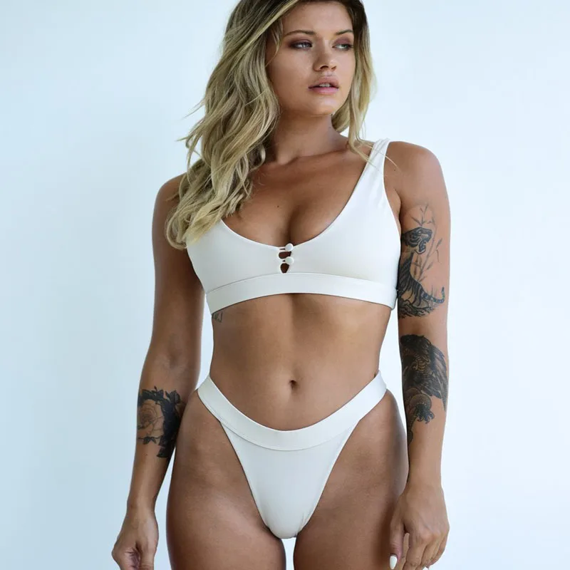 2021 New summer beach Swimsuit Sexy women Bikini Set Multicolor options Button Split two pieces High Waist Swimsuit Female
2021 New summer beach Swimsuit Sexy women Bikini Set Multicolor options Button Split two pieces High Waist Swimsuit Female