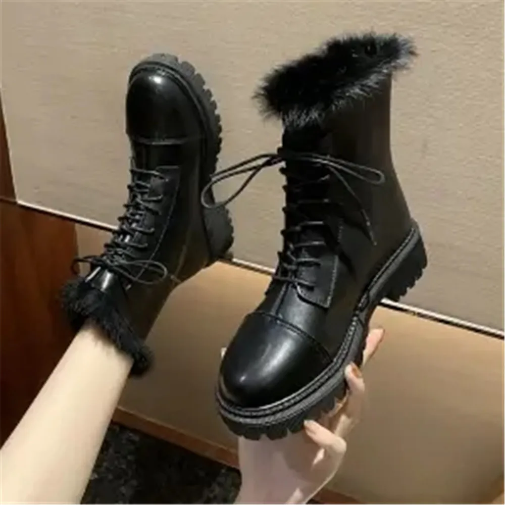 Women Motorcycle Boots New Female Winter Fashion Leather Lace Up Warm Snow Booties Low Heel Vintage Back Zip Casual Lady Shoes
Women Motorcycle Boots New Female Winter Fashion Leather Lace Up Warm Snow Booties Low Heel Vintage Back Zip Casual Lady Shoes