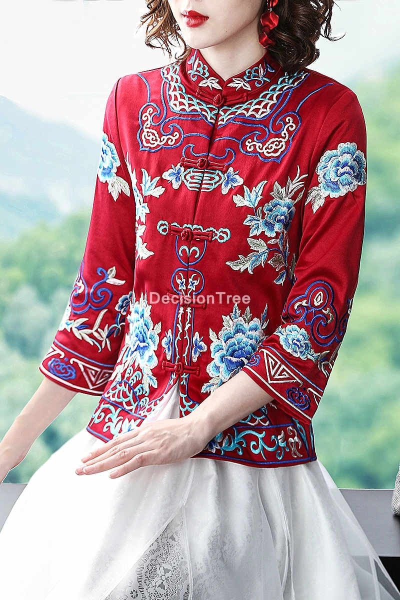 2021 chinese style blouse costume women floral embroidered qipao tops camisa china hanfu shirt satin cheongsam blouse oriental
2021 chinese style blouse costume women floral embroidered qipao tops camisa china hanfu shirt satin cheongsam blouse oriental