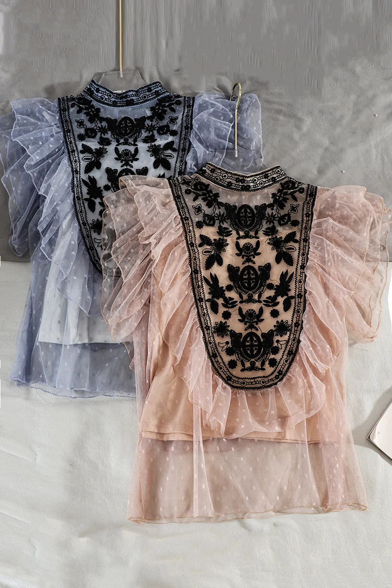 Retro Elegant Stand Collar Flying Sleeves Lace Shirt + Solid Color Two-Piece Sling Top 2020 Summer New 0010
Retro Elegant Stand Collar Flying Sleeves Lace Shirt + Solid Color Two-Piece Sling Top 2020 Summer New 0010