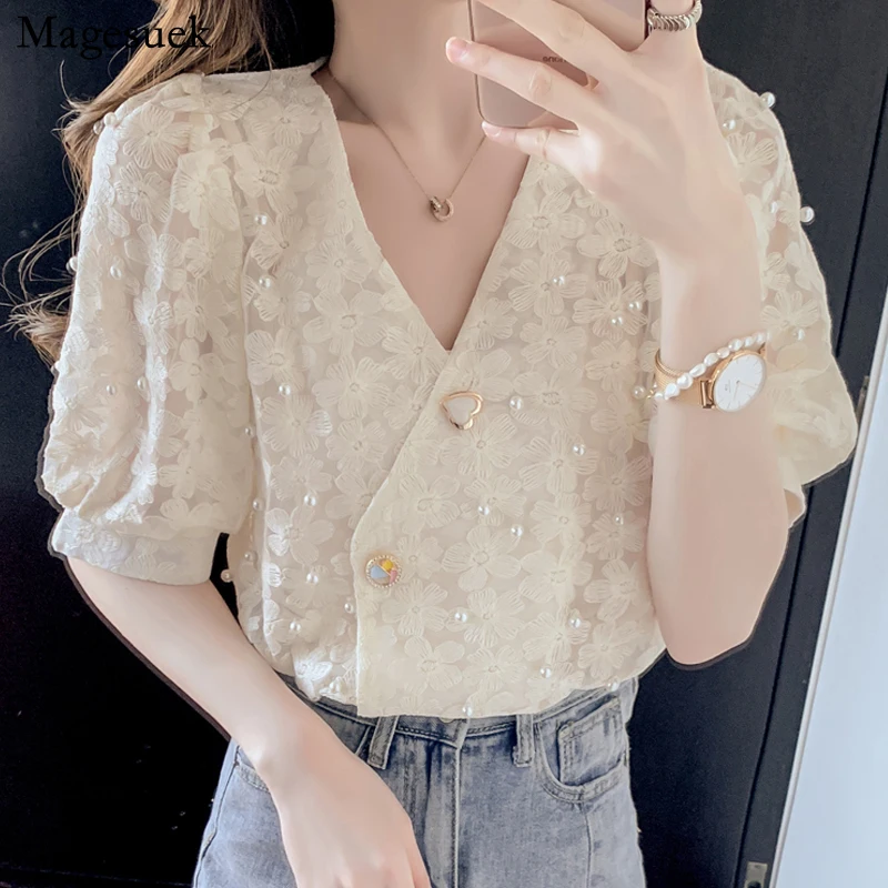 

2021 Beading V-neck Fashion Lace Shirt New Summer Puff Sleeve Women Blouses Short Sleeve Hook Floral Hollow Tops Blusas 15134