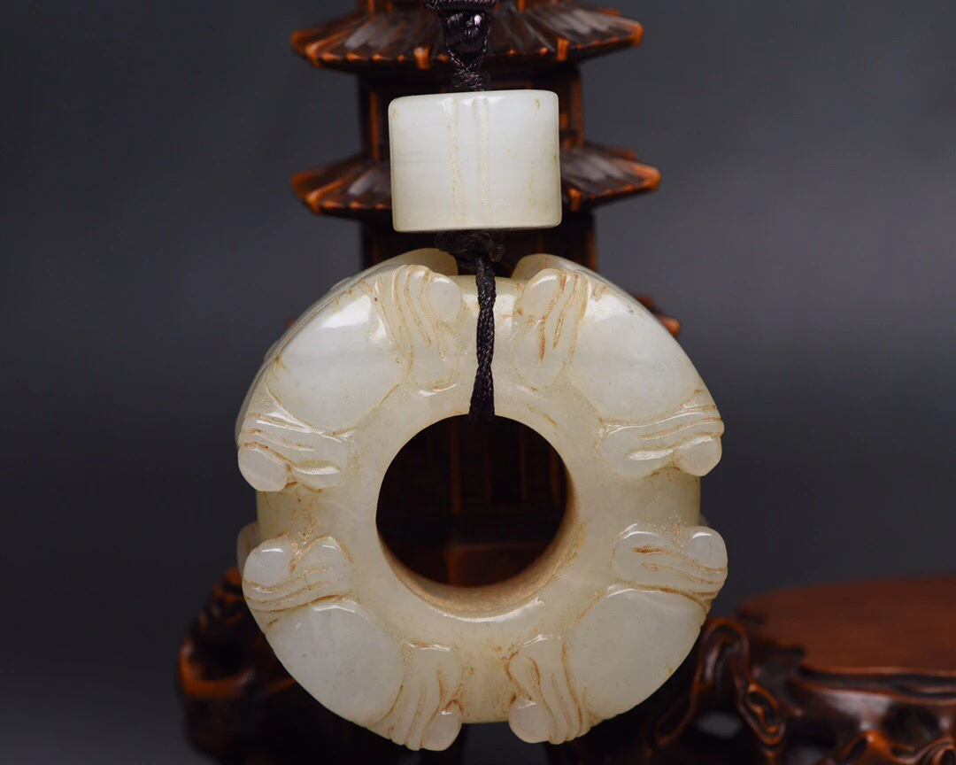 Hand Caved Chinese Jade Sixi Boy Amulet Jade Jewelry Natural HeTian Jade Hold In Hand Statue
Hand Caved Chinese Jade Sixi Boy Amulet Jade Jewelry Natural HeTian Jade Hold In Hand Statue