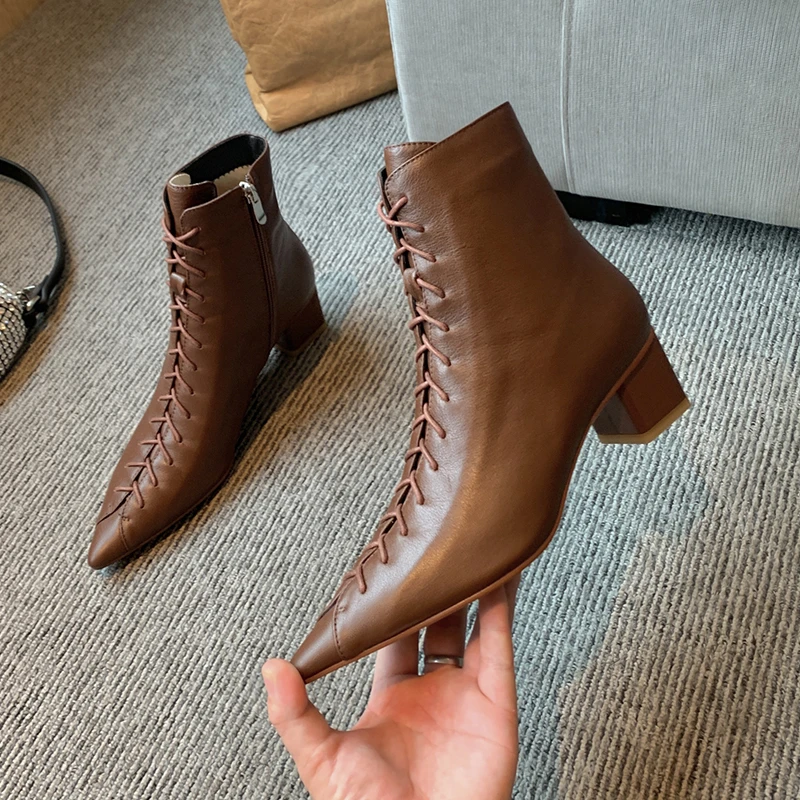 Elegant lace up Genuine Leather Women's Warm Shoes Side Zipper Winter High Heels Ankle Boots Party Basic Shoes Woman
Elegant lace up Genuine Leather Women's Warm Shoes Side Zipper Winter High Heels Ankle Boots Party Basic Shoes Woman