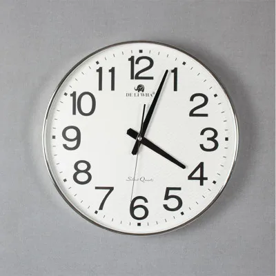 Black and white simple fashion modern digital wall clock practical living room bedroom home improvement clock
Black and white simple fashion modern digital wall clock practical living room bedroom home improvement clock