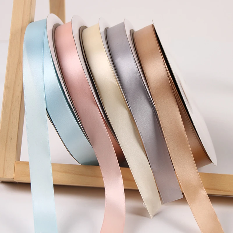 100yards/91meters High Quality 2cm Width Polyester Ribbon Chrismas Wedding Decoration Gift Box Wrap Satin Ribbon DIY Accessories
100yards/91meters High Quality 2cm Width Polyester Ribbon Chrismas Wedding Decoration Gift Box Wrap Satin Ribbon DIY Accessories