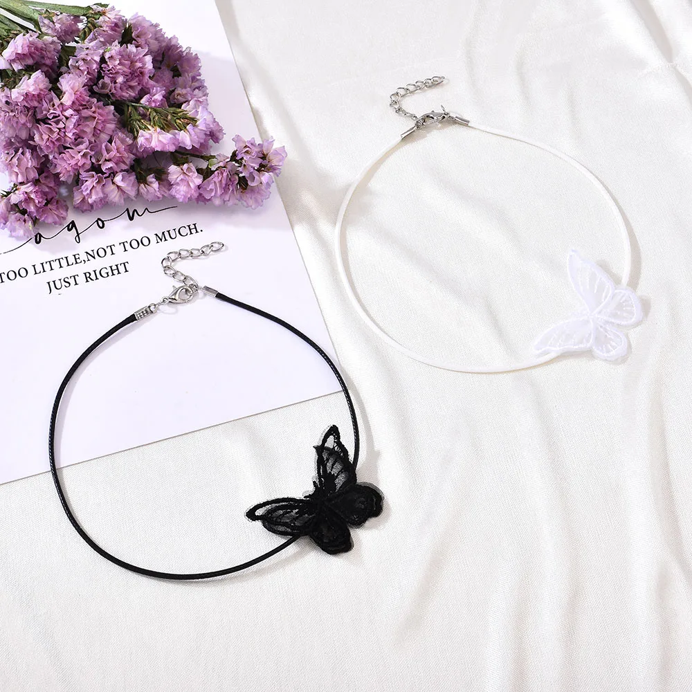 Фея моделирование трехмерной аппликацией в виде бабочки ожерелье в Корейском стиле Темперамент шифон колье модное колье, ожерелье из цирко...
Фея моделирование трехмерной аппликацией в виде бабочки ожерелье в Корейском стиле Темперамент шифон колье модное колье, ожерелье из цирко...