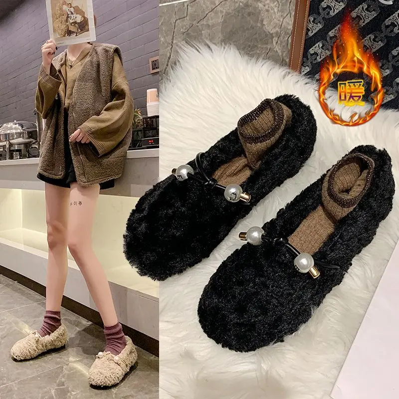 ELLALLE Women Flat Casual Shoes Round Toe Lace-up Pearl Soft Sole Comfortable Plush Furry Slip-on Fashion Female Winter Shoes 
ELLALLE Women Flat Casual Shoes Round Toe Lace-up Pearl Soft Sole Comfortable Plush Furry Slip-on Fashion Female Winter Shoes