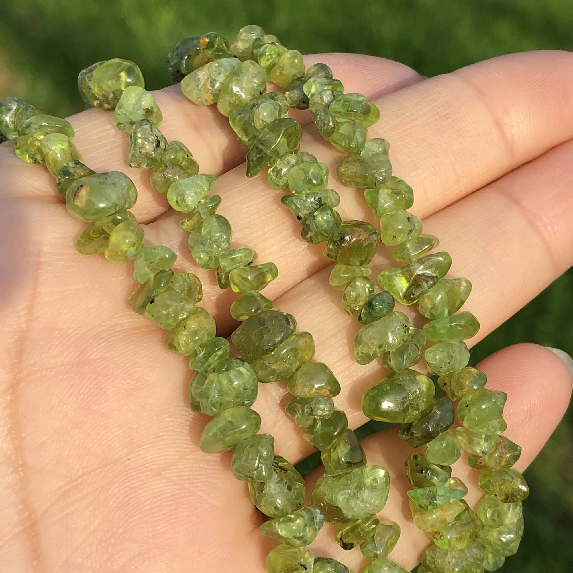 5-8mm Natural Irregular Freeform Green Peridots Crystal Chips Stone Gravel Beads For Jewelry Making DIY Bracelet Necklace 32"
5-8mm Natural Irregular Freeform Green Peridots Crystal Chips Stone Gravel Beads For Jewelry Making DIY Bracelet Necklace 32"